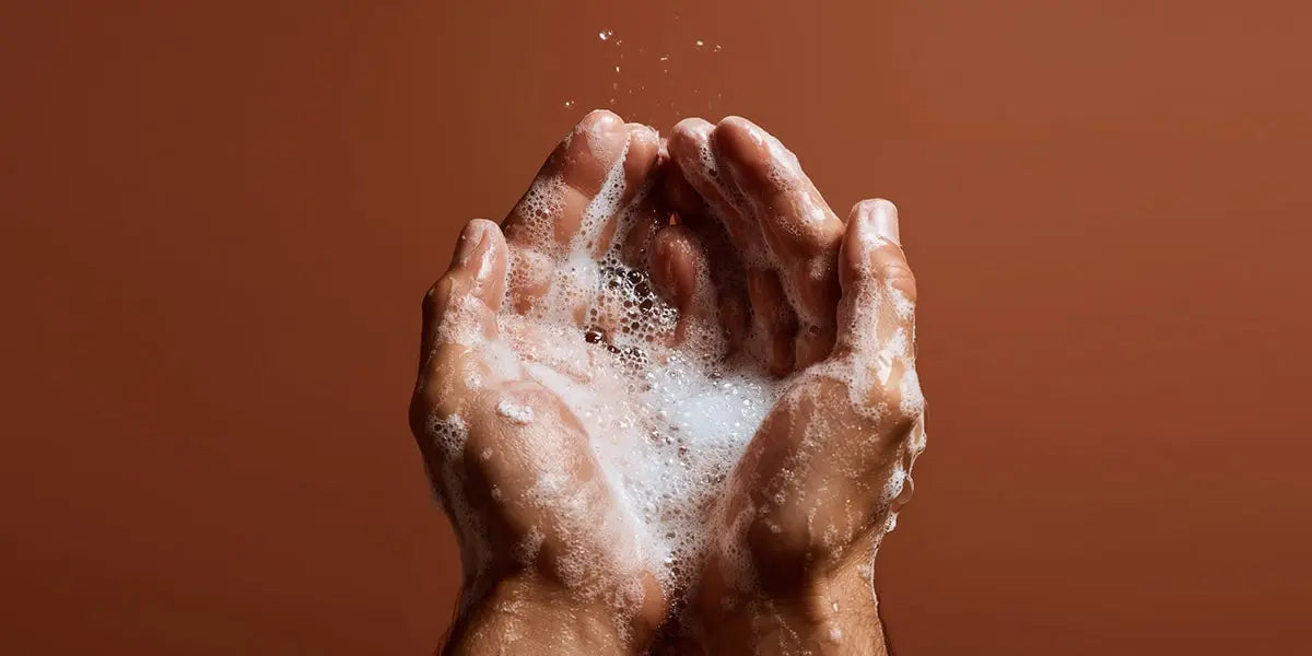 Intimate Hygiene for Men: Best Washes & Oils for Foreskin Care - Opção for Men